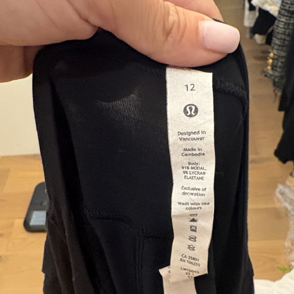 Lululemon modal pleated Muscle Tee - Picture 4 of 5